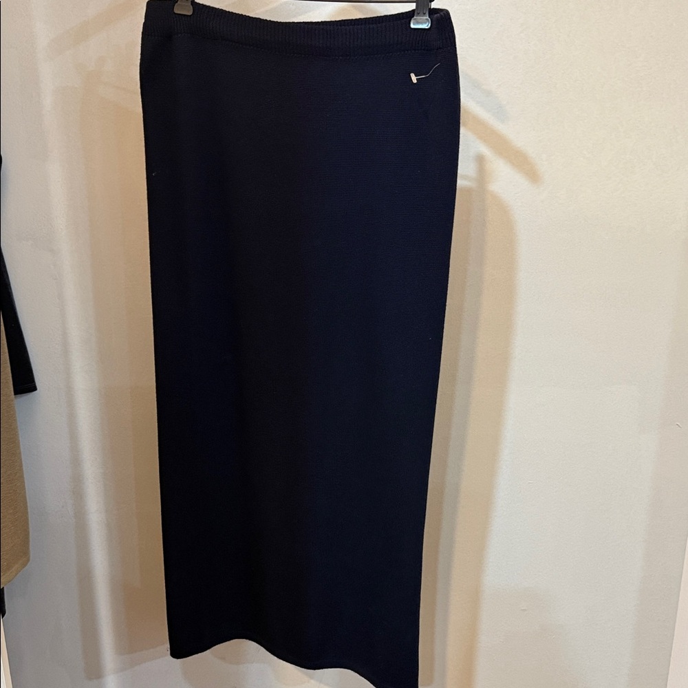 Chic Navy Knit Women's Maxi Skirt